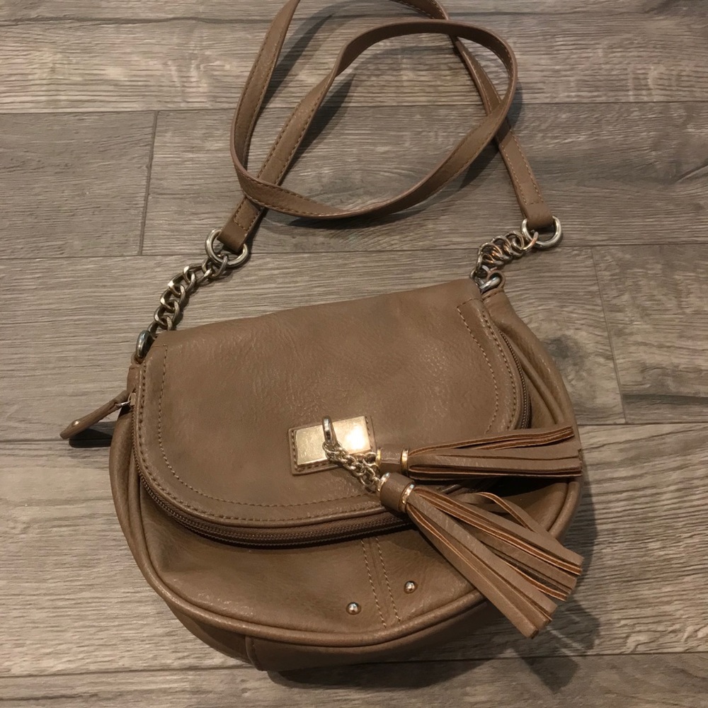 Light brown crossbody bag